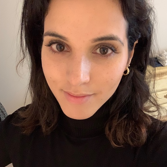 Meet your Posher, Esma - Picture 1 of 1